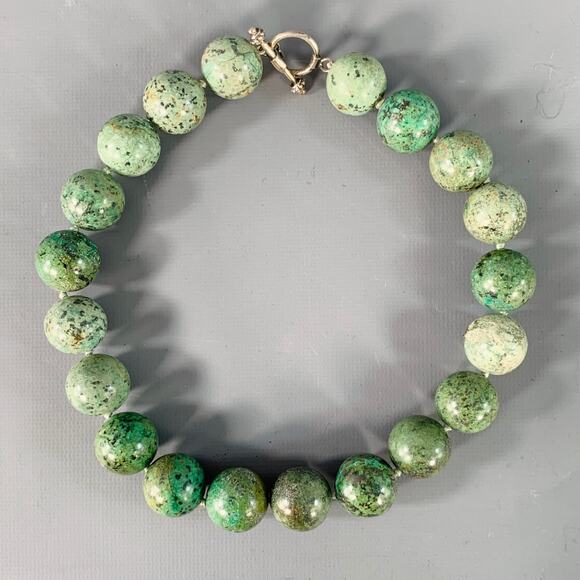 VINTAGE Green Black Marbled Chunky Beaded Necklace - Picture 1 of 3